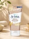 St. Ives Gentle Smoothing Oatmeal Scrub
